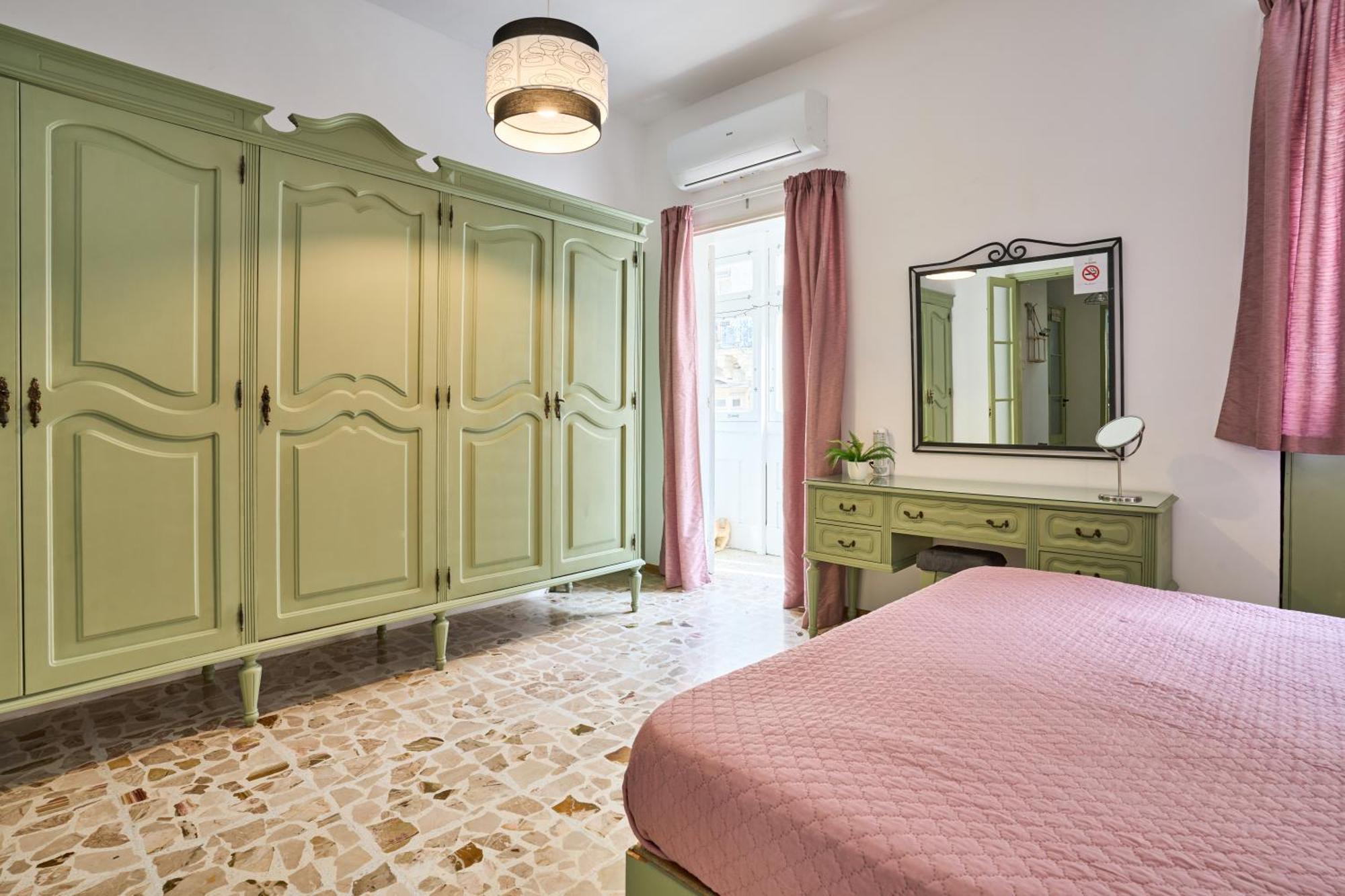 Ta' Nena Apartment In Floriana, 10 Minutes Away From Valletta Exterior foto